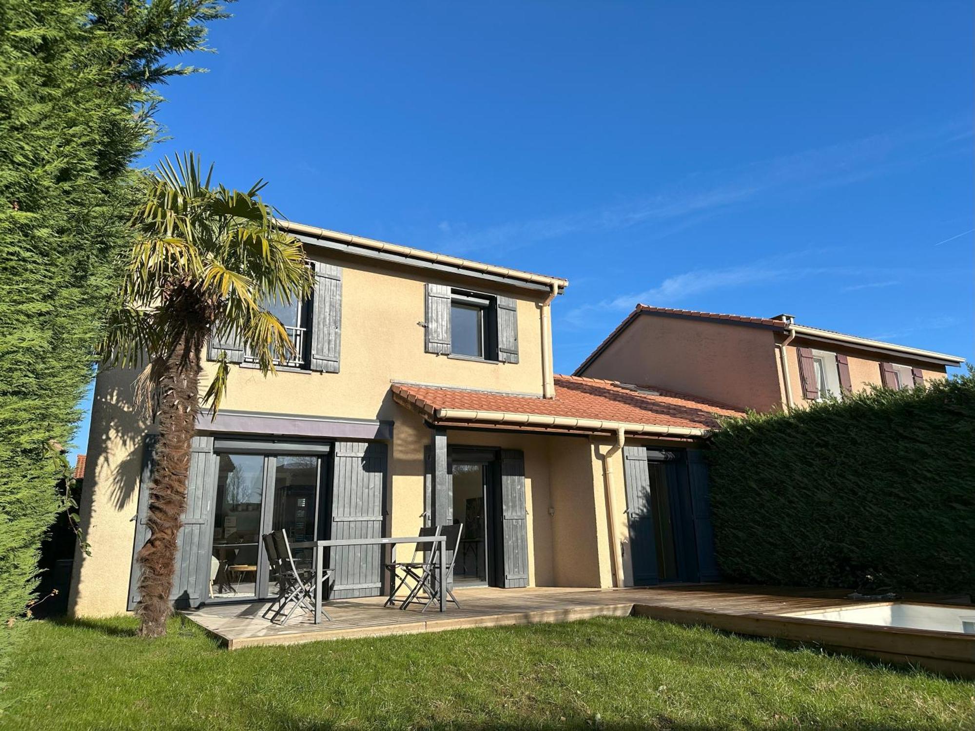 Sunny House - Villa 4 Chambres - Saint Genis Les Ollieres Bagian luar foto